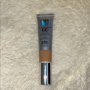 It cosmetics cc cream “medium”